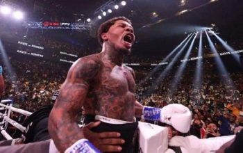 Floyd Mayweather Kembali Naik Ring Lawan Mike Tyson pada 25 April, Comeback Setelah Sembilan Tahun Pensiun